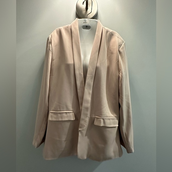 Women's Cream Shawl Collar Blazer - Picture 2 of 15